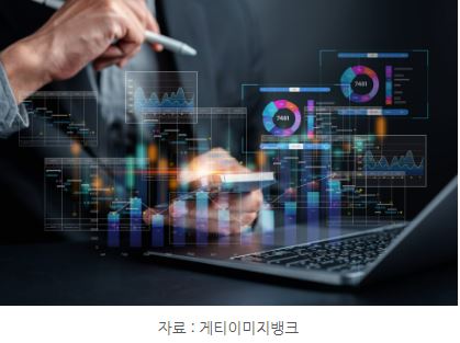 '퀀트' 계량 통계학을 연상하게 하는 이미지.